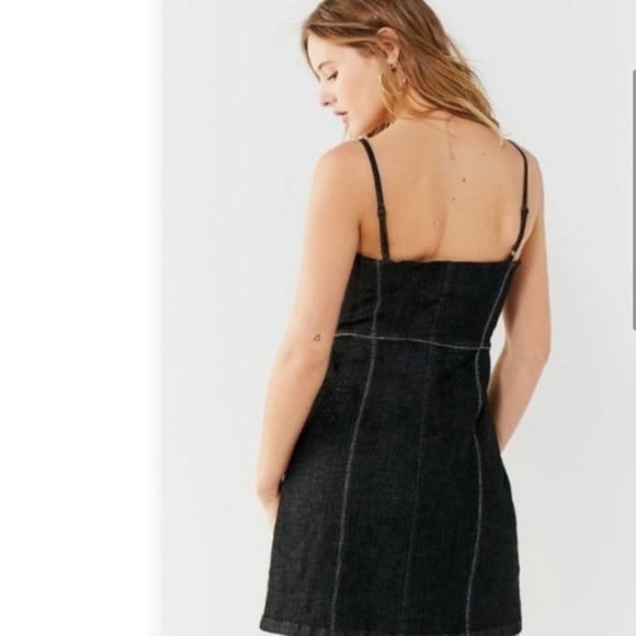 Urban Outfitters Contrast Stitch Denim Dress Size Medium - Picture 2 of 9